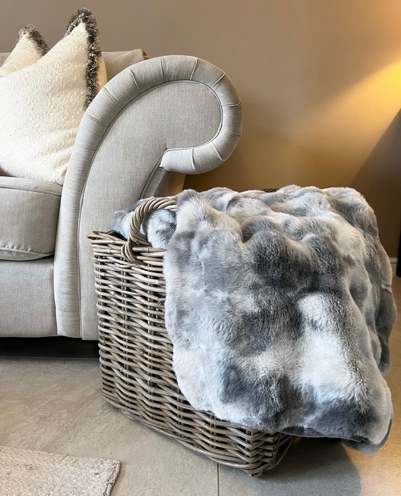 Amante Grey Ombre Faux Fur Throw Blanket